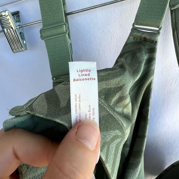 Cacique 42D Lightly Lined Balconette Bra Green Zebra Print - Picture 7 of 9